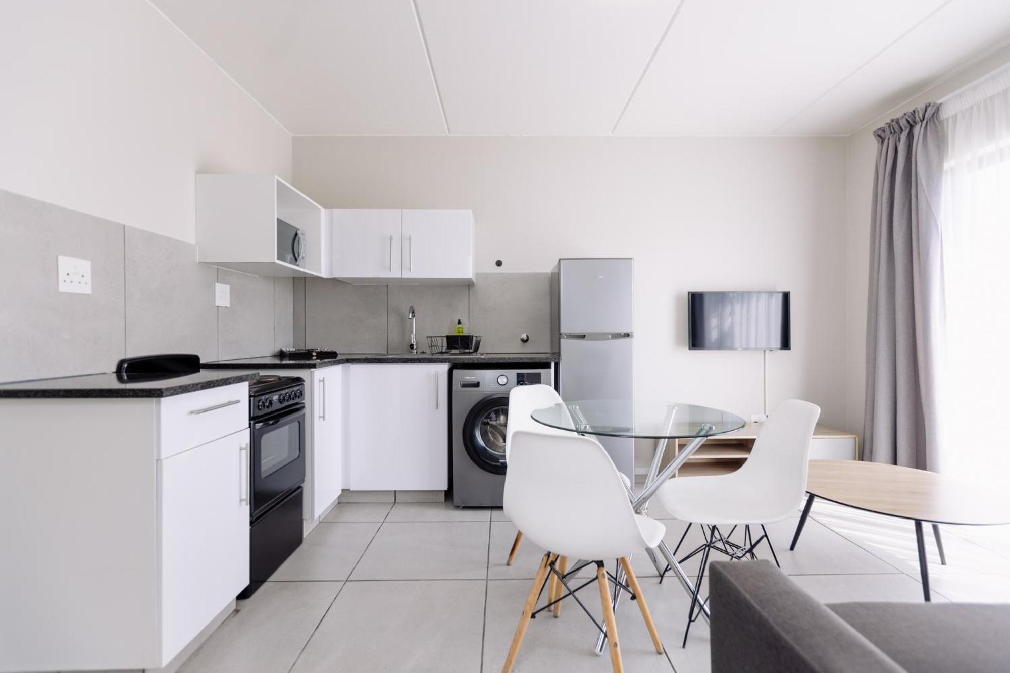 Mint Express Sandton View Apartment
